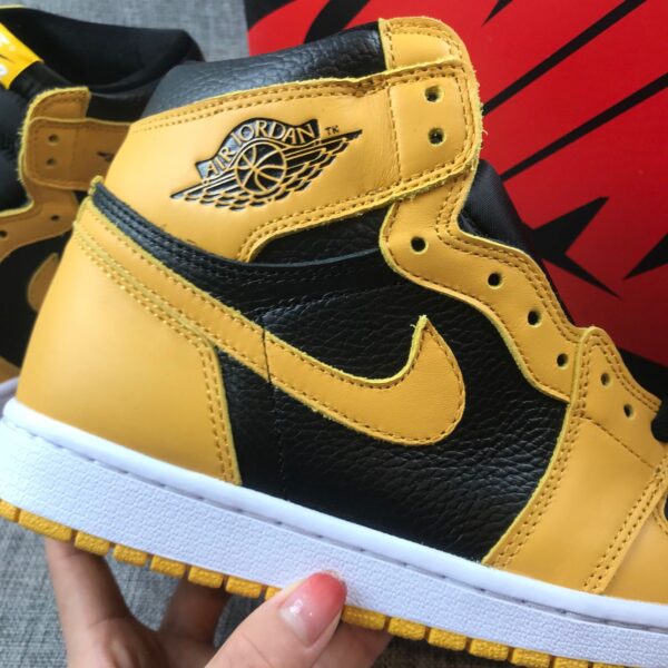AJ1-Mustard-Black-7.jpeg